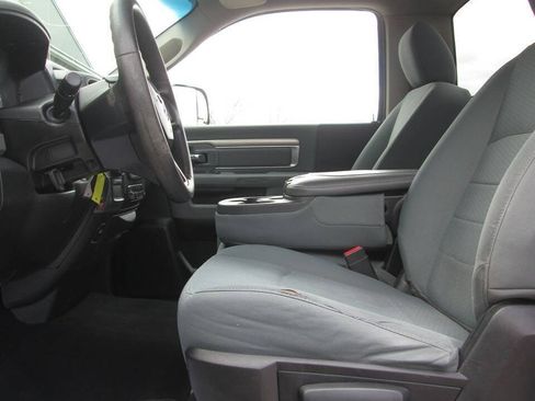 Used 2017 RAM 3500 Tradesman w/ Chrome Appearance Group AWD/4WD image 15