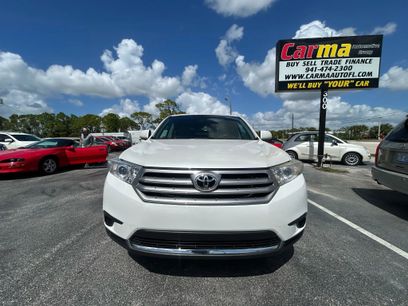 Used 2013 Toyota Highlander SE