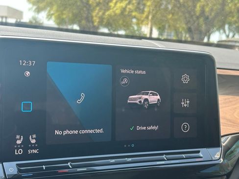 New 2026 Volkswagen Atlas SE FWD image 17