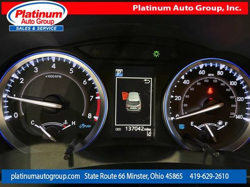 Used 2019 Toyota Highlander SE AWD/4WD image 32