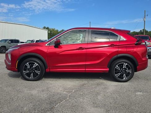 Used 2025 Mitsubishi Eclipse Cross image 2