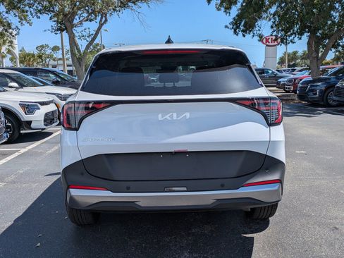 Certified 2026 Kia Sportage LX w/ LX Convenience Package FWD image 5