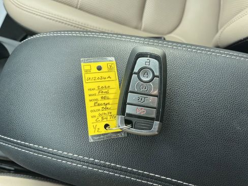 Used 2020 Ford Escape SEL image 22