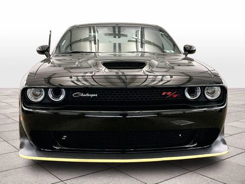 Used 2022 Dodge Challenger R/T Scat Pack RWD image 3