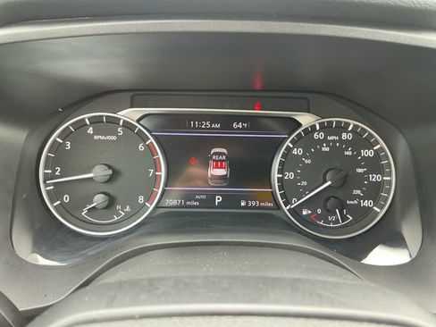Used 2025 Nissan Rogue S AWD/4WD image 19