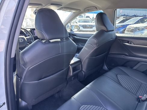 Used 2022 Toyota Camry SE image 24