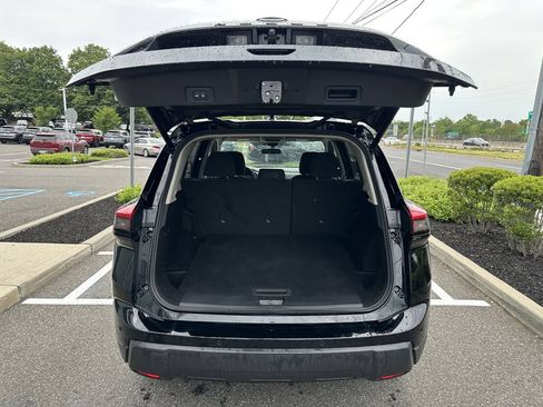 Certified 2025 Nissan Rogue SV AWD/4WD image 27
