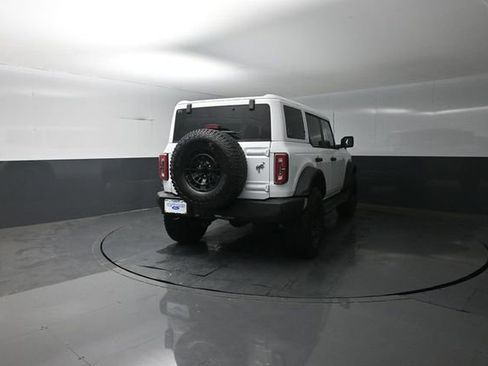 New 2026 Ford Bronco Outer Banks w/ Sasquatch Package AWD/4WD image 7