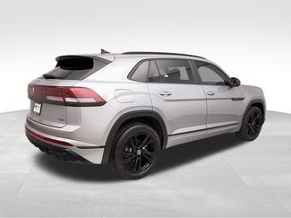 Certified 2026 Volkswagen Atlas Cross Sport SEL R-Line AWD/4WD video 2