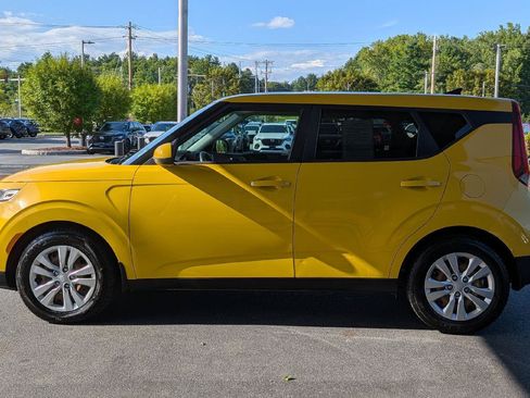 Used 2020 Kia Soul LX FWD image 6