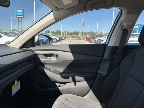 New 2025 Honda Accord LX image 31