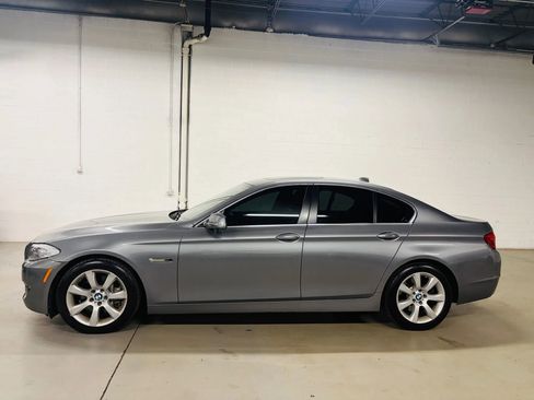 Used 2011 BMW 550i xDrive Sedan AWD/4WD image 5