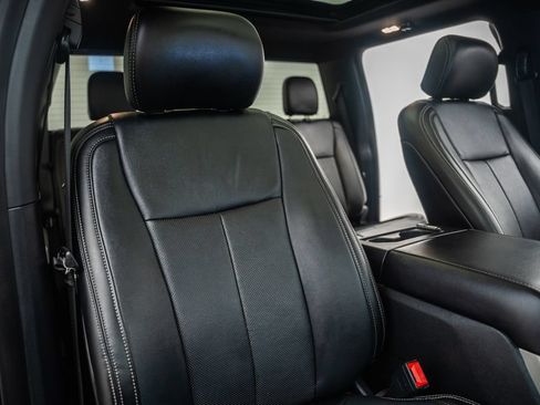 Used 2020 Ford F150 Lariat w/ Equipment Group 502A Luxury AWD/4WD image 41