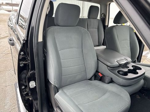 Used 2017 RAM 1500 Express w/ Black Ram 1500 Express Group image 19