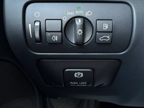 Used 2013 Volvo S60 T5 AWD/4WD image 14