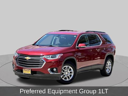 Used 2021 Chevrolet Traverse LT FWD image 2