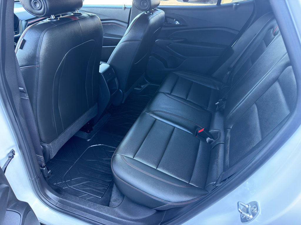 Used 2025 Chevrolet Trax RS w/ Driver Confidence Package FWD image 7