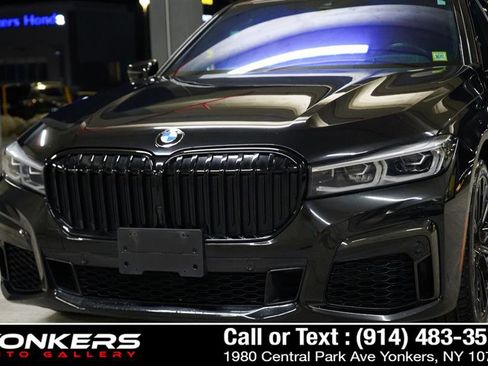 Used 2020 BMW 750i xDrive image 16