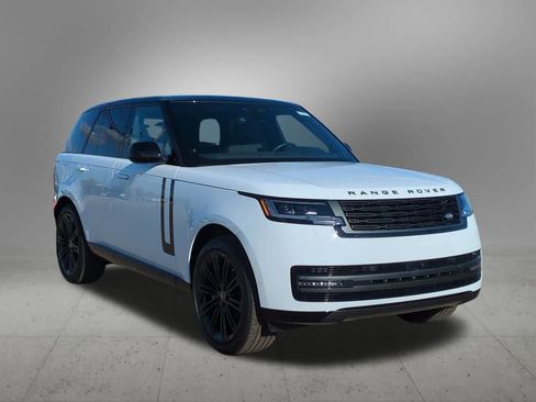 New 2025 Land Rover Range Rover SE image 8