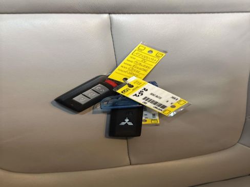 Used 2024 Mitsubishi Eclipse Cross SEL image 31