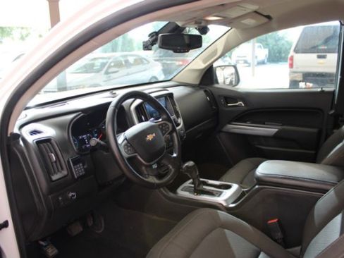 Used 2021 Chevrolet Colorado LT w/ Safety Package image 10