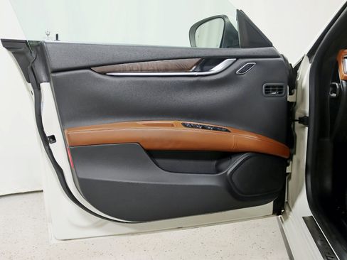 Used 2018 Maserati Ghibli S Q4 image 32