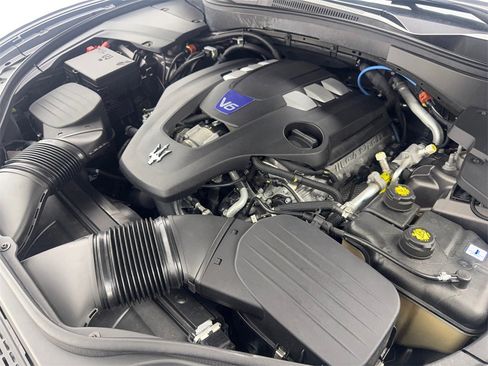 Used 2022 Maserati Levante Modena image 77