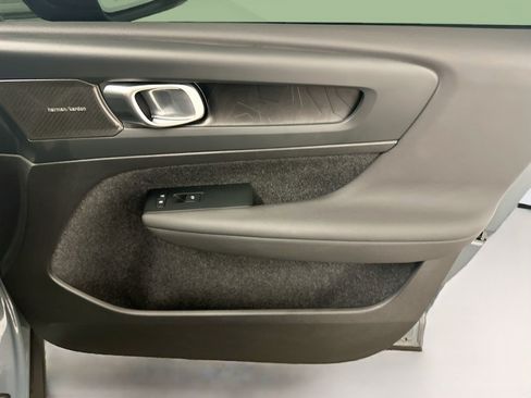 Used 2023 Volvo C40 P8 Recharge Ultimate AWD/4WD image 35
