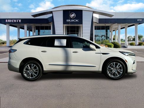 Used 2023 Buick Enclave Essence w/ Experience Buick Package image 2