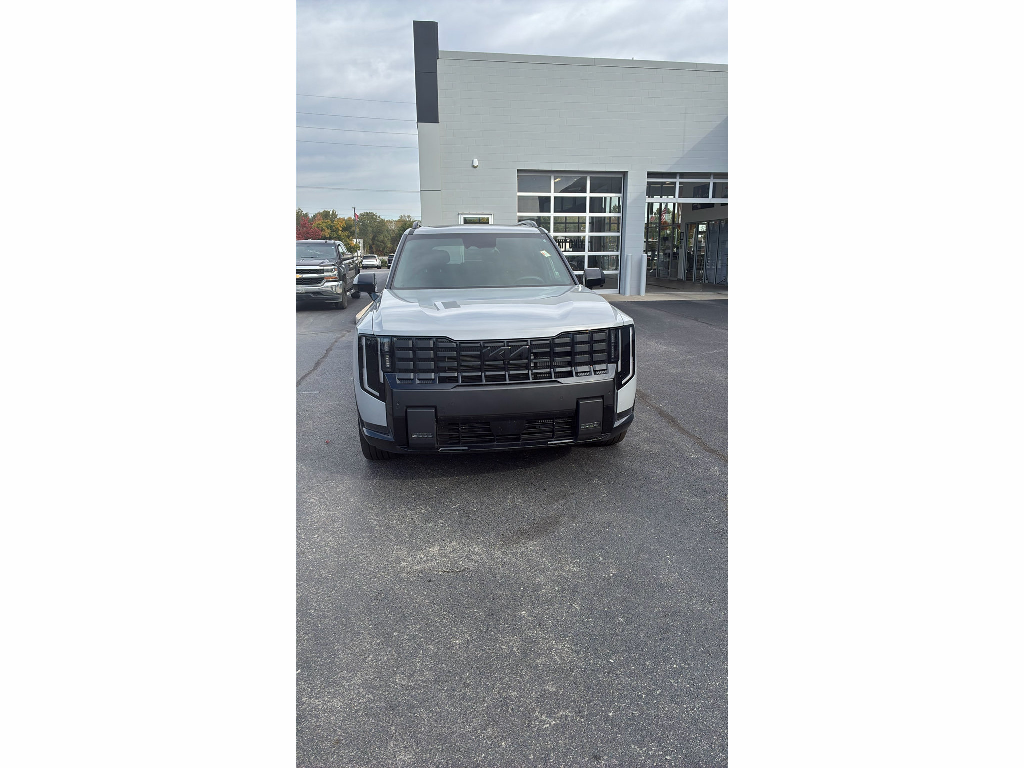 Used 2027 Kia Telluride SX Prestige X-Line AWD/4WD image 2