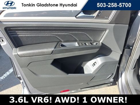 Used 2020 Volkswagen Atlas Cross Sport SEL Premium image 8