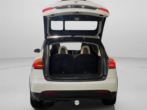 Used 2017 Tesla Model X 75D AWD/4WD image 9