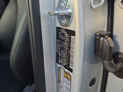 New 2026 Kia Sorento S image 32