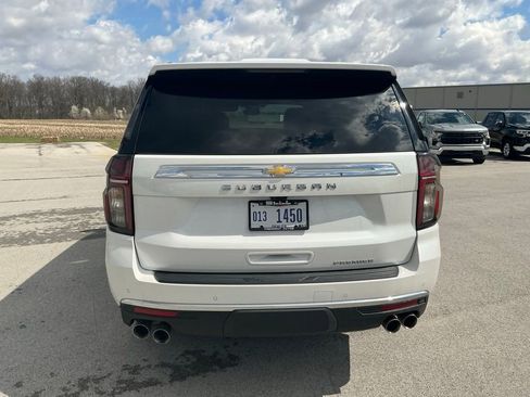 Used 2024 Chevrolet Suburban Premier w/ Advanced Technology Package AWD/4WD image 4