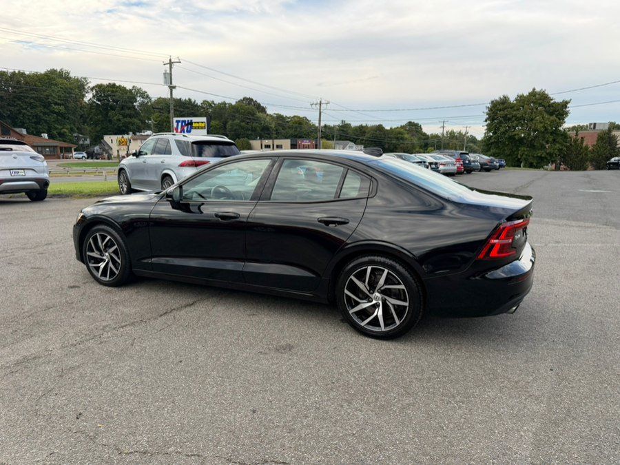 Used 2019 Volvo S60 T6 Momentum w/ Premium Package AWD/4WD image 4