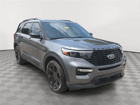 Certified 2024 Ford Explorer ST w/ Equipment Group 401A AWD/4WD image 3