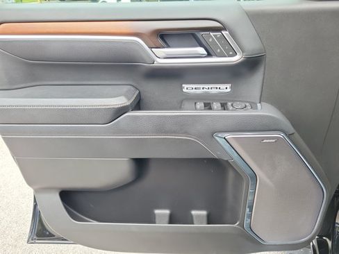 Used 2025 GMC Sierra 1500 Denali AWD/4WD image 24