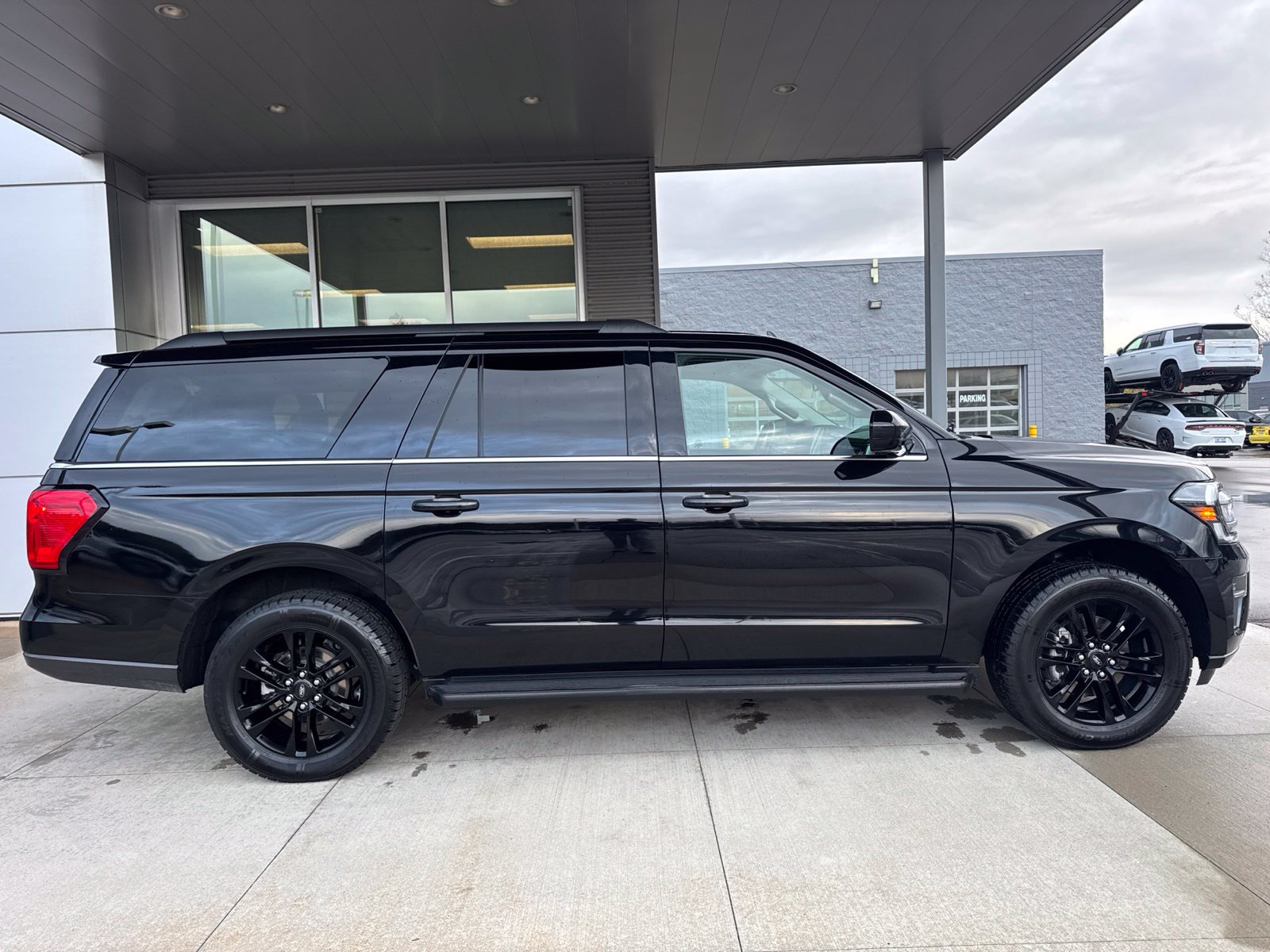 Certified 2024 Ford Expedition Max XLT AWD/4WD image 9