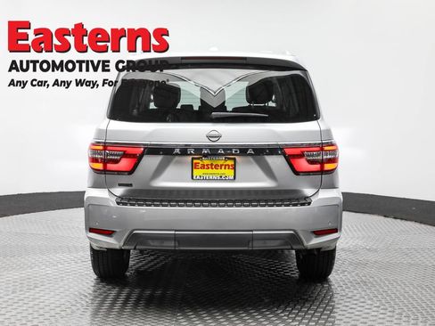 Used 2024 Nissan Armada SV image 6