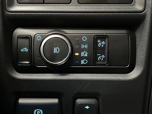 Used 2023 Ford F150 Lariat w/ Equipment Group 502A High AWD/4WD image 32