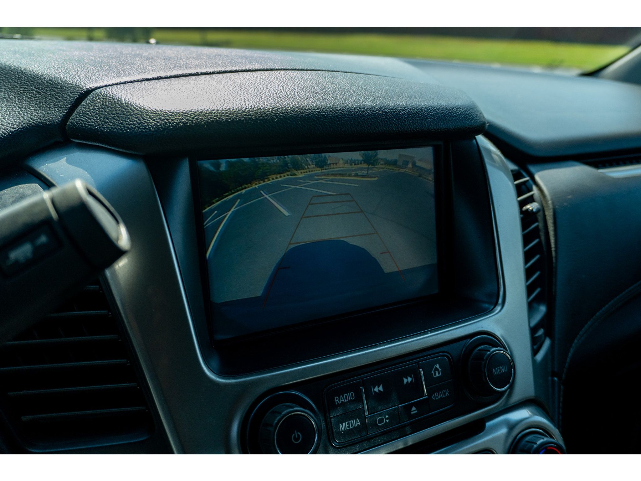 Used 2019 Chevrolet Tahoe LT w/ Z71 Midnight Edition AWD/4WD image 25