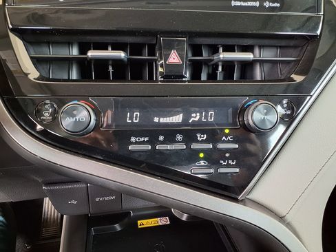 Used 2024 Toyota Camry SE w/ Audio Upgrade Package FWD image 30