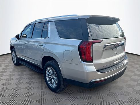 Used 2022 GMC Yukon SLT w/ SLT Luxury Package image 8