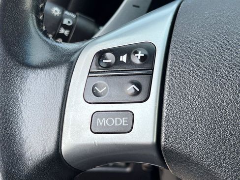 Used 2011 Lexus IS 250C w/ Luxury Pkg RWD image 19