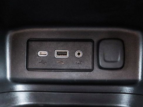 Used 2021 Chevrolet Equinox LT image 11