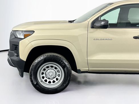 Used 2024 Chevrolet Colorado W/T image 38