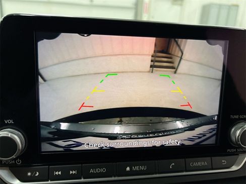 Used 2023 Nissan Altima 2.5 SV image 15