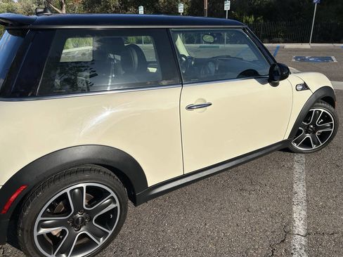 Used 2013 MINI Cooper S FWD image 11