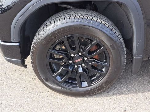 Used 2025 GMC Sierra 1500 Elevation w/ Elevation Premium Package image 4