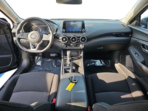 Used 2025 Nissan Sentra SV w/ All-Weather Package FWD image 10
